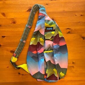 NWOT Kavu Rope Sling crossbody bag.